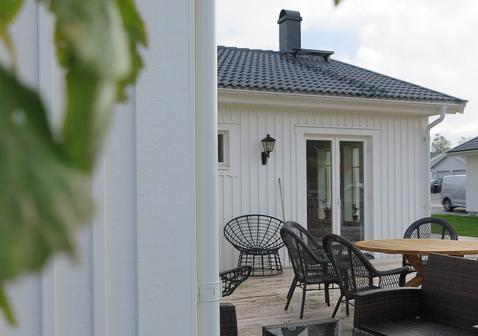 Uteplats vinkelhus Marielund