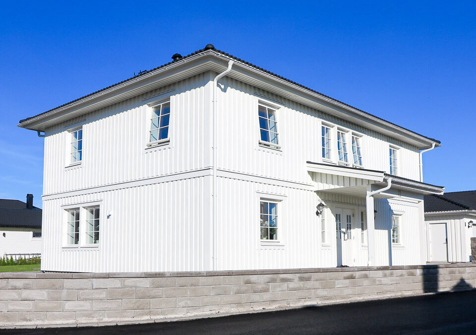 Valmat tak ger huset en speciell karaktär